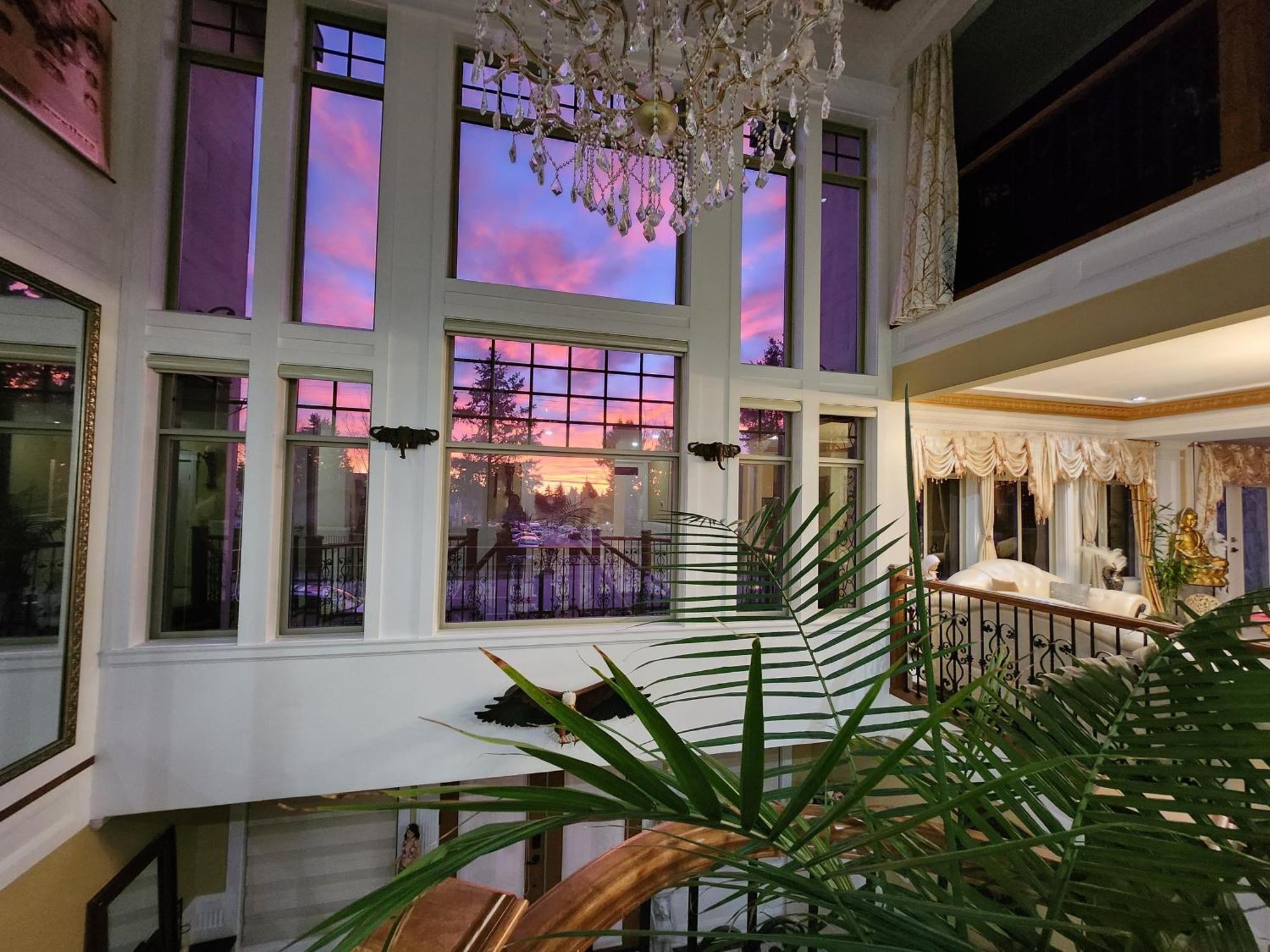 סארי Empress Palace Hotel מראה חיצוני תמונה