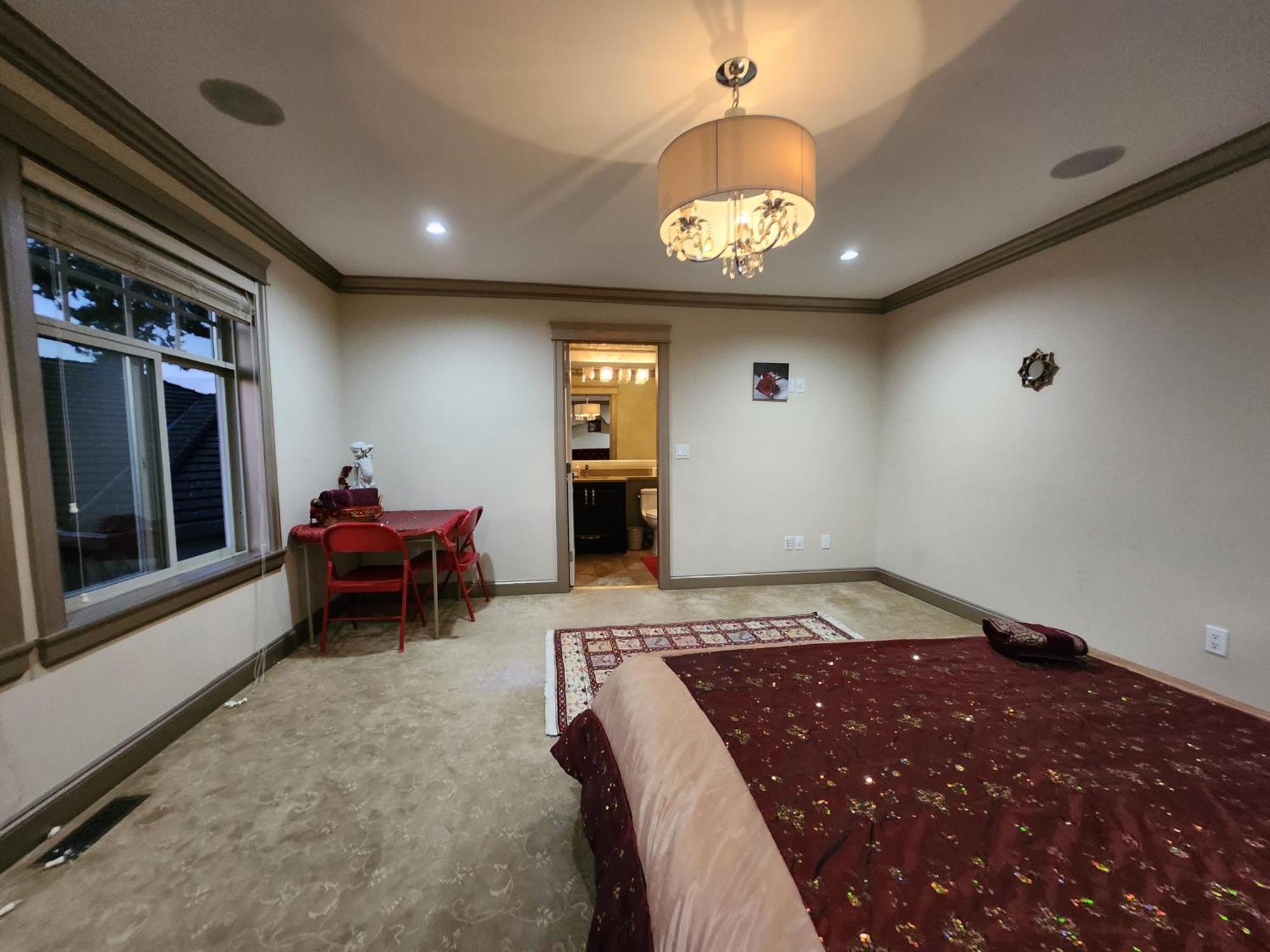 סארי Empress Palace Hotel מראה חיצוני תמונה